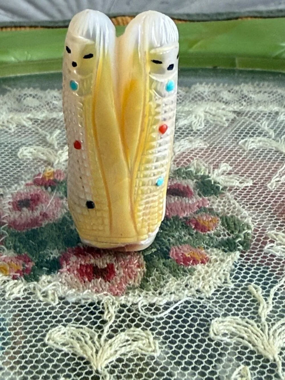 Vintage 60s Zuni Fetish Carved MOP Shell 4 Corn Maiden Sculpture
